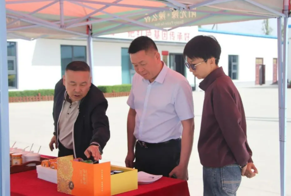 新疆智汇乡村产业交易服务集团应邀赴新疆阳光食品有限责任公司生产厂家基地考察调研